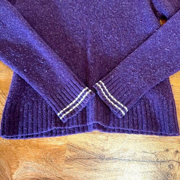 Abercrombie & Fitch Sweater - Picture 6 of 10